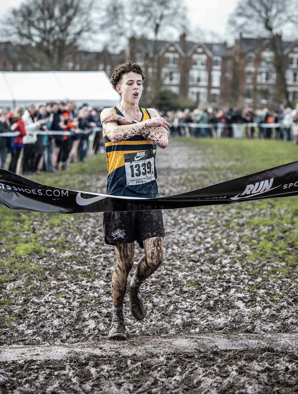 Alex Lennon racing at Parliament Hill